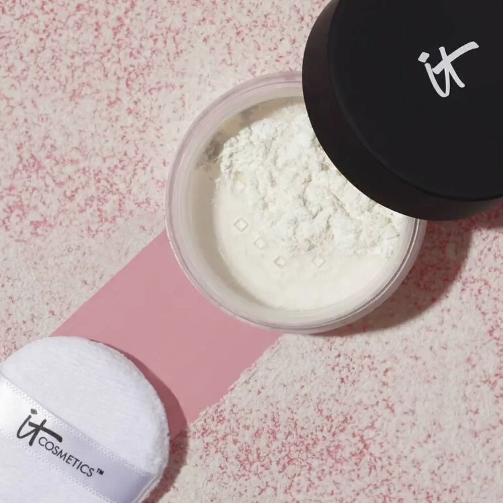 iT Cosmetics Bye Bye Pores Poreless Finish Loose Setting Powder